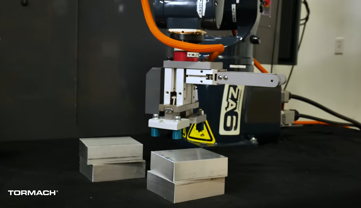 フレッチャー Hitachi ZX 225 USLC-5 excavator specs & dimensions (2013 - 2016